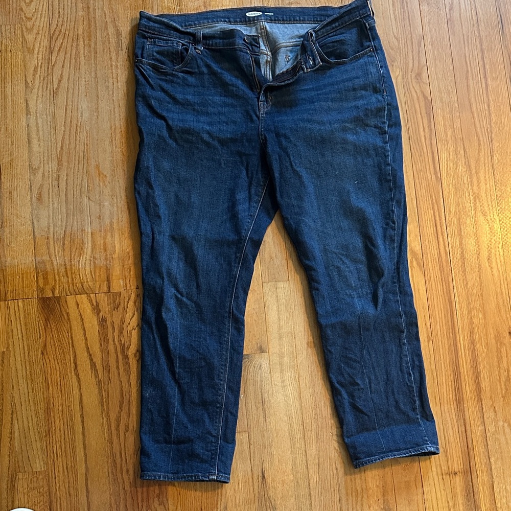 Old Navy Women's Straight Leg Jeans in Deep Blue